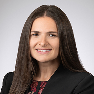  Heather Enoch headshot